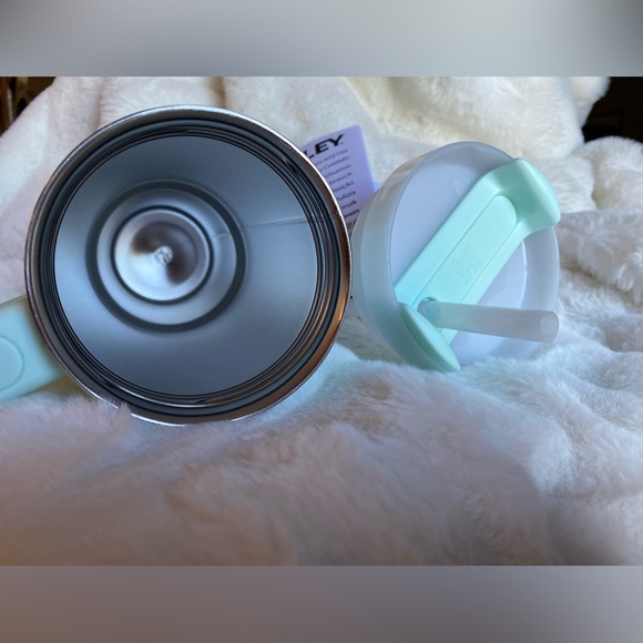 Stanley Mint Green Travel Mug with Handle - Picture 7 of 8